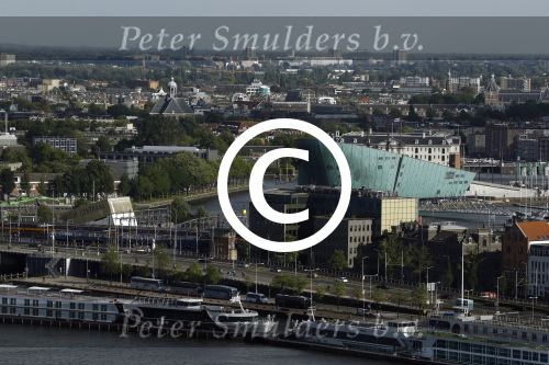 Amsterdam 11 juli 2016 
Modeshow Maria Tailor in de amsterdam Lookout aan het IJ. Nemo
