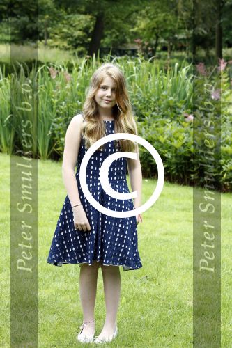 Wassenaar 8 juli 2016
Koninklijk fotouur op de Horsten met Koning Willem Alexander Koningin Maxima en de prinsessen Amalia Ariane en Alexia. Ook de honden zijn erbij.