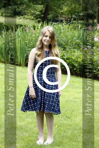 Wassenaar 8 juli 2016
Koninklijk fotouur op de Horsten met Koning Willem Alexander Koningin Maxima en de prinsessen Amalia Ariane en Alexia. Ook de honden zijn erbij.
