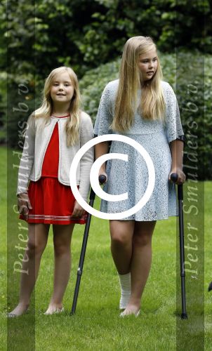 Wassenaar 8 juli 2016
Koninklijk fotouur op de Horsten met Koning Willem Alexander Koningin Maxima en de prinsessen Amalia Ariane en Alexia. Ook de honden zijn erbij.