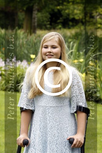 Wassenaar 8 juli 2016
Koninklijk fotouur op de Horsten met Koning Willem Alexander Koningin Maxima en de prinsessen Amalia Ariane en Alexia. Ook de honden zijn erbij.