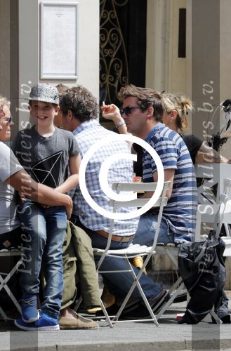 Amsterdam 15 juli 2016
Barry en Sandra Hay op terras met vrienden waaronder Ruben Nicolai en Regina Romeijn.