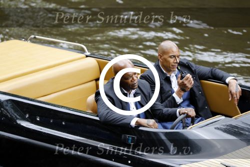 Amsterdam 11 juli 2016
Opnames the hitmans bodyguard met Samuel L Jackson. Ook een look a like van Samuel speelt mee. Opnames vomnden plaats op de grachten van amsterdam.