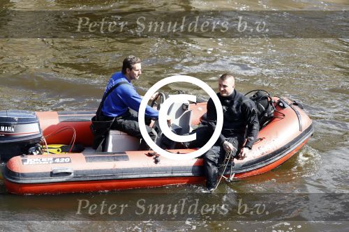 Amsterdam 11 juli 2016
Opnames the hitmans bodyguard met Samuel L Jackson. Ook een look a like van Samuel speelt mee. Opnames vomnden plaats op de grachten van amsterdam.