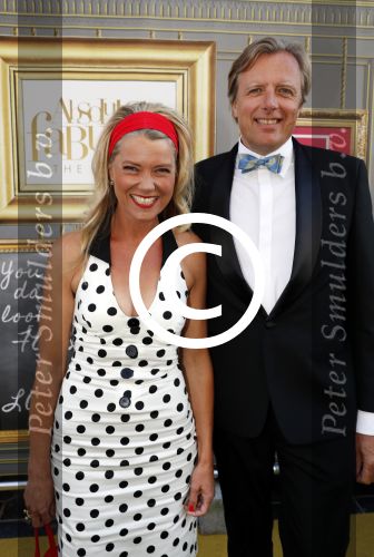 Amsterdam 13 juli 2016  
Premiere absolutely fabulous in Tuschinski. Sandra Ysbrandy met man
