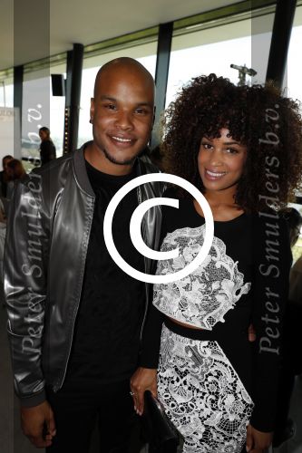 Amsterdam 11 juli 2016 
Modeshow Maria Tailor in de amsterdam Lookout aan het IJ. Sharon Doorson met vriend