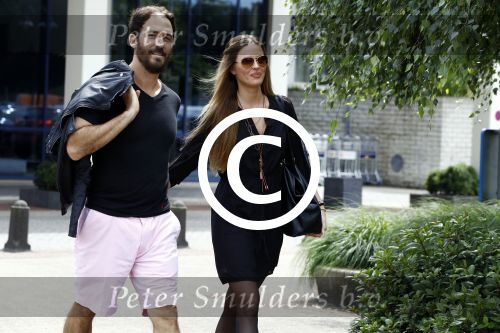 Amsterdam Schiphol 7 juli 2016
Sylvia Geersen voor het eerst met haar man Rogelio Castro Martinez in Nederland.