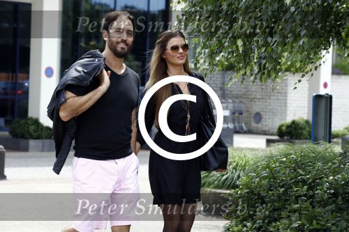 Amsterdam Schiphol 7 juli 2016
Sylvia Geersen voor het eerst met haar man Rogelio Castro Martinez in Nederland.