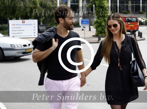 Amsterdam Schiphol 7 juli 2016
Sylvia Geersen voor het eerst met haar man Rogelio Castro Martinez in Nederland.