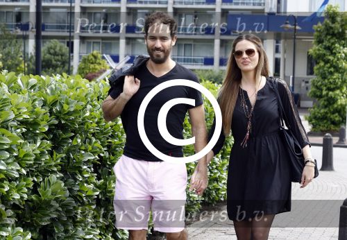Amsterdam Schiphol 7 juli 2016
Sylvia Geersen voor het eerst met haar man Rogelio Castro Martinez in Nederland.
