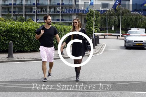 Amsterdam Schiphol 7 juli 2016
Sylvia Geersen voor het eerst met haar man Rogelio Castro Martinez in Nederland.