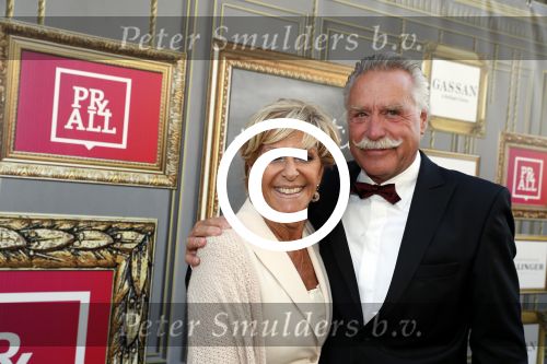 Amsterdam 13 juli 2016  
Premiere absolutely fabulous in Tuschinski. Sylvia v d Akker met partner