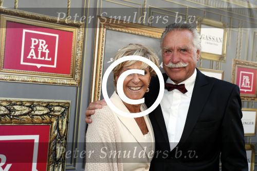 Amsterdam 13 juli 2016  
Premiere absolutely fabulous in Tuschinski. Sylvia v d Akker met partner