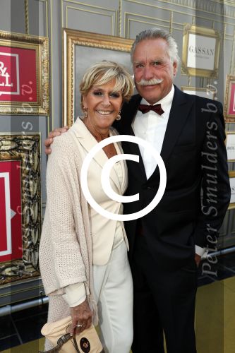 Amsterdam 13 juli 2016  
Premiere absolutely fabulous in Tuschinski. Sylvia v d Akker met partner