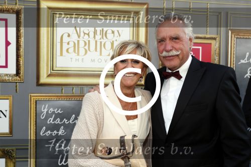 Amsterdam 13 juli 2016  
Premiere absolutely fabulous in Tuschinski. Sylvia v d Akker met partner