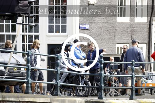 Amsterdam 11 juli 2016
Opnames the hitmans bodyguard met Samuel L Jackson. Ook een look a like van Samuel speelt mee. Opnames vomnden plaats op de grachten van amsterdam.