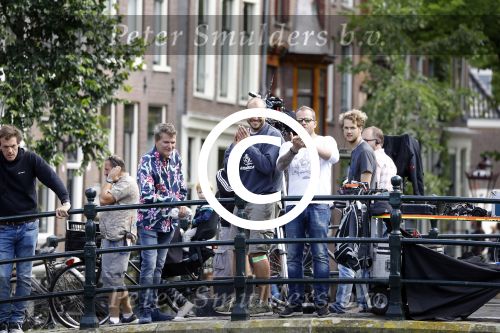 Amsterdam 11 juli 2016
Opnames the hitmans bodyguard met Samuel L Jackson. Ook een look a like van Samuel speelt mee. Opnames vomnden plaats op de grachten van amsterdam.