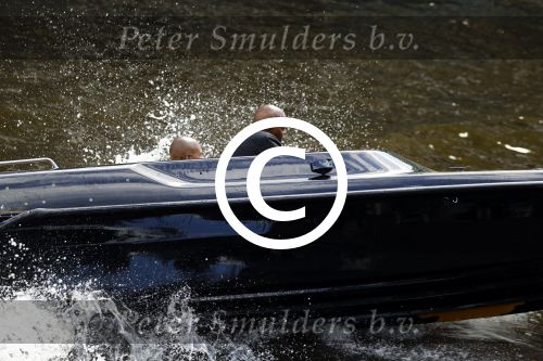 Amsterdam 11 juli 2016
Opnames the hitmans bodyguard met Samuel L Jackson. Ook een look a like van Samuel speelt mee. Opnames vomnden plaats op de grachten van amsterdam.