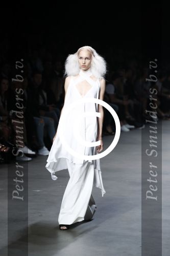 Amsterdam 8 juli 2016
Modeshow Tony Cohen tijdens de amsterdam fashion week op westergasfabriekterrein