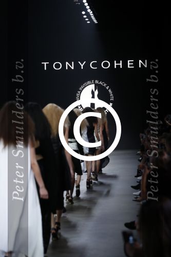 Amsterdam 8 juli 2016
Modeshow Tony Cohen tijdens de amsterdam fashion week op westergasfabriekterrein