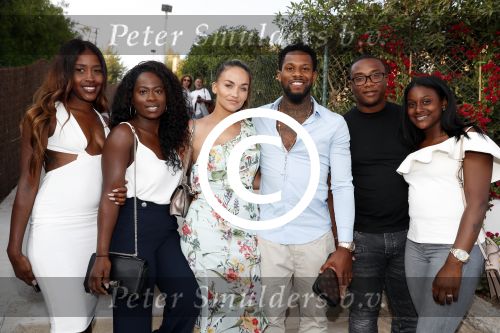 ibiza 23 juni 2017
Opening restarant club Xaxa van EWesley Sneijder en zijn vrouw Yolanthe Sneijder Cabau op eht strand van Cala Tarida. Jeremain Lens met zijn familie