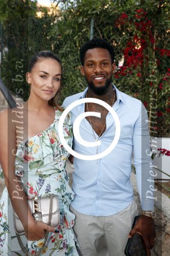 ibiza 23 juni 2017
Opening restarant club Xaxa van EWesley Sneijder en zijn vrouw Yolanthe Sneijder Cabau op eht strand van Cala Tarida. Jeremain Lens met zijn familie