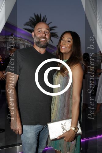 ibiza 23 juni 2017
Opening restarant club Xaxa van EWesley Sneijder en zijn vrouw Yolanthe Sneijder Cabau op eht strand van Cala Tarida. Jeroen v d Bergh met Maria Tailor