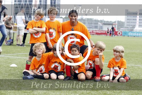 Amsterdam 17 juni 2017
Michael Reiziger met zijn zoon bij AFC mini wk