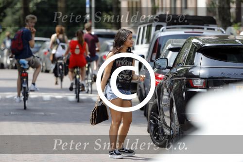 Amsterdam 22 jun i 2017
Monica Geuze met een vriendin op terras bij George