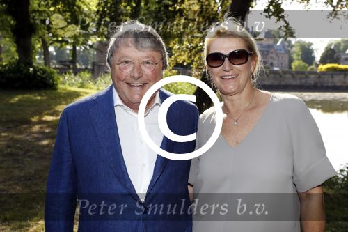 Haarzuilens 21 juni 2017
Haringparty bij kasteel de Haar. Oger Lussink met zijn vriendin
