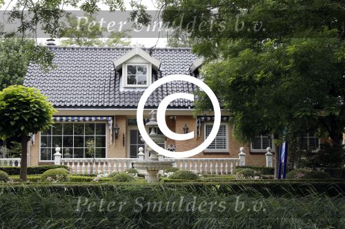 Hendrik ido Ambacht 27 juni 2017
Nieuwe huis Patricia Paay en Robbert Hinfelaar