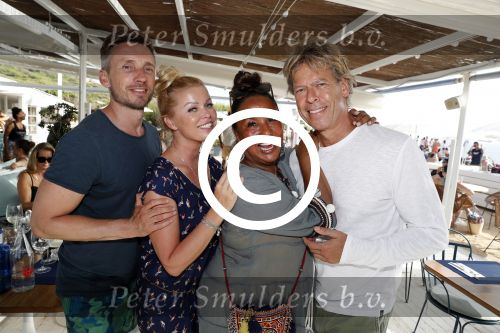 ibiza 24 juni 2017
Patty Brard met haar man Antoine de Vijver op ibiza