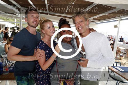 ibiza 24 juni 2017
Patty Brard met haar man Antoine de Vijver op ibiza