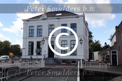 Harlingen, 25 Juni 2017
Piet Paulusma zijn huis en met zijn dochters en in aktie
