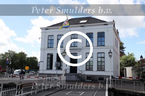 Harlingen, 25 Juni 2017
Piet Paulusma zijn huis en met zijn dochters en in aktie