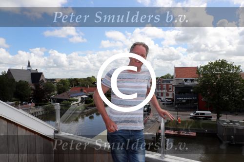Harlingen, 25 Juni 2017
Piet Paulusma zijn huis en met zijn dochters en in aktie