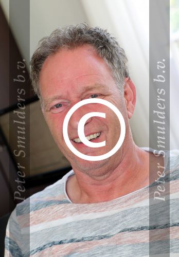 Harlingen, 25 Juni 2017
Piet Paulusma zijn huis en met zijn dochters en in aktie