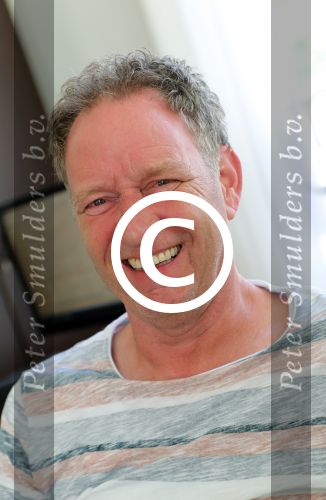 Harlingen, 25 Juni 2017
Piet Paulusma zijn huis en met zijn dochters en in aktie
