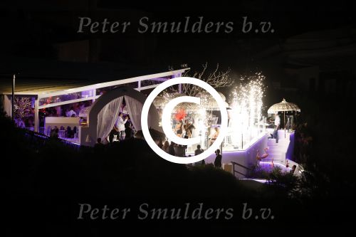 ibiza 23 juni 2017
Opening restarant club Xaxa van EWesley Sneijder en zijn vrouw Yolanthe Sneijder Cabau op eht strand van Cala Tarida.