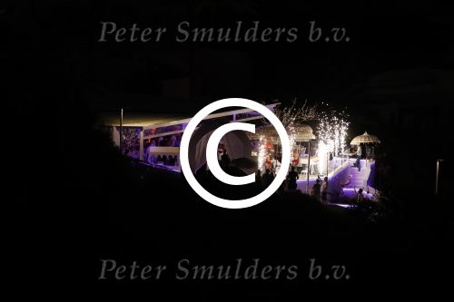 ibiza 23 juni 2017
Opening restarant club Xaxa van EWesley Sneijder en zijn vrouw Yolanthe Sneijder Cabau op eht strand van Cala Tarida.