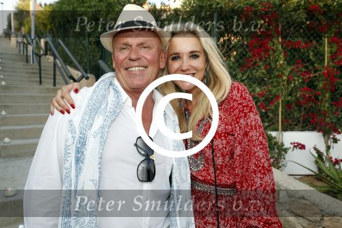 ibiza 23 juni 2017
Opening restarant club Xaxa van EWesley Sneijder en zijn vrouw Yolanthe Sneijder Cabau op eht strand van Cala Tarida. Sonja Bakker en haar man Jan Reus