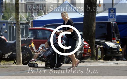 Amsterdam 19 juli 2017
Aupair Trijntje Oosterhuis met haar dochter