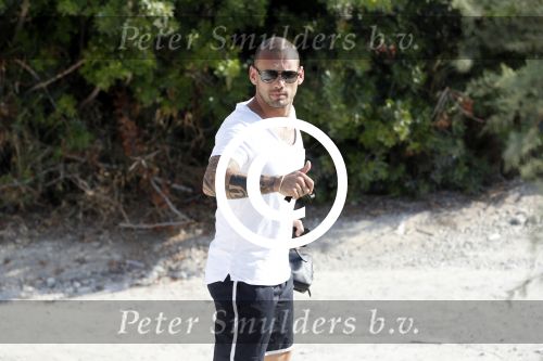 ibiza 23 juni 2017
Opening restarant club Xaxa van EWesley Sneijder en zijn vrouw Yolanthe Sneijder Cabau op eht strand van Cala Tarida.