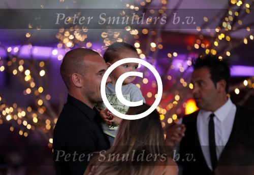 ibiza 23 juni 2017
Opening restarant club Xaxa van EWesley Sneijder en zijn vrouw Yolanthe Sneijder Cabau op eht strand van Cala Tarida. Xess Xava