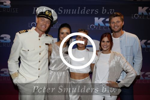 Rotterdam 27 juni 2017
Opnames film K3 Love Cruise op de SS Rotterdam met oa  Tim Douwsma Nicolette v Dam en Winston Post