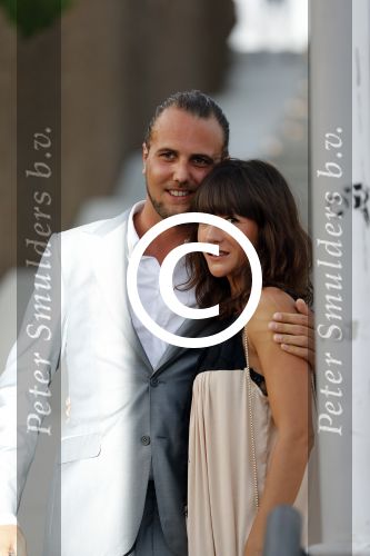 ibiza 23 juni 2017
Opening restarant club Xaxa van EWesley Sneijder en zijn vrouw Yolanthe Sneijder Cabau op eht strand van Cala Tarida.