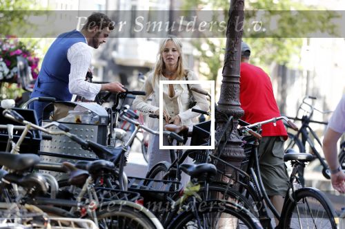 Amsterdam 29 juni 2018
Alwien Tulner met een kennis op de grachten van Amsterdam.