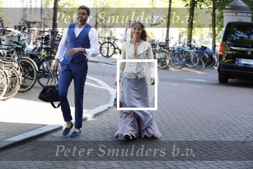Amsterdam 29 juni 2018
Alwien Tulner met een kennis op de grachten van Amsterdam.