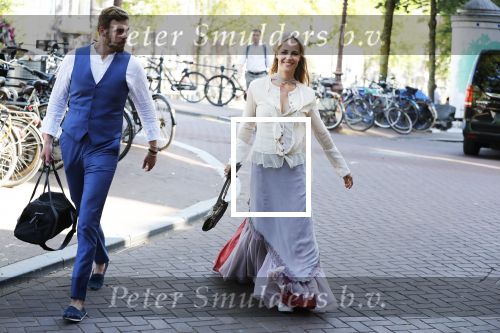 Amsterdam 29 juni 2018
Alwien Tulner met een kennis op de grachten van Amsterdam.