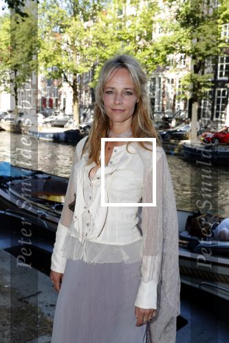 Amsterdam 29 juni 2018
Alwien Tulner met een kennis op de grachten van Amsterdam.